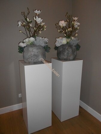 300 x300 mm onbehandelde blanke MDF zuil, sokkel, schilderklaar