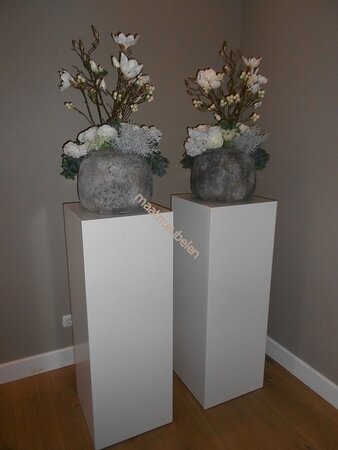 500 x500 mm onbehandelde blanke MDF zuil, sokkel, schilderklaar