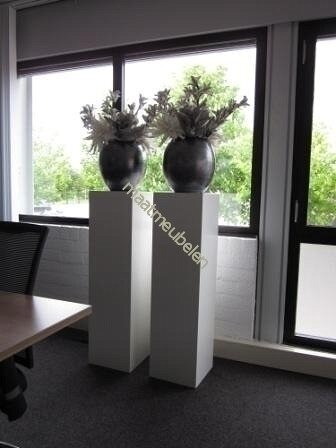 800 x800 mm onbehandelde blanke MDF zuil, sokkel, schilderklaar