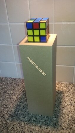 100 x100 mm onbehandelde blanke MDF zuil, sokkel, schilderklaar