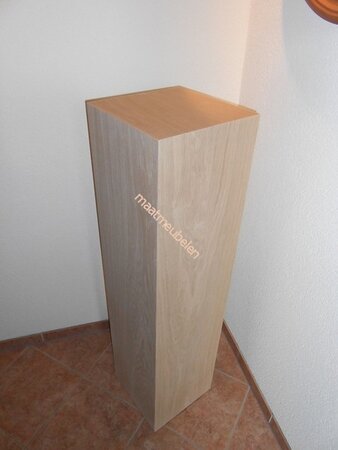 eiken sokkel  / Zuilen met echt hout fineer / diverse houtsoorten.