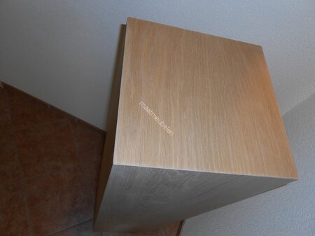 eiken sokkel  / Zuilen met echt hout fineer / diverse houtsoorten.